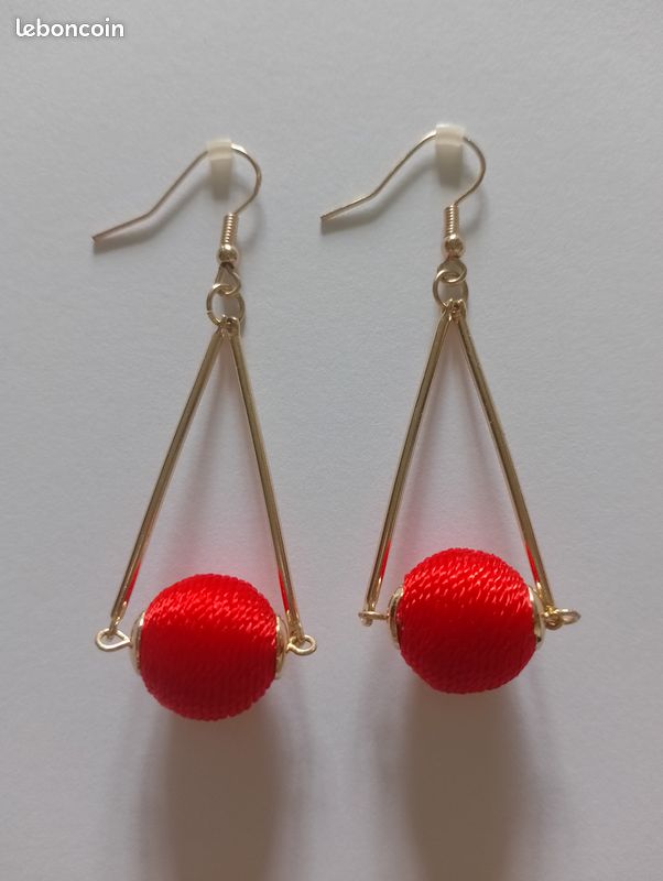 Boucles d'oreilles dorées et rouges ❤️ (image 2)