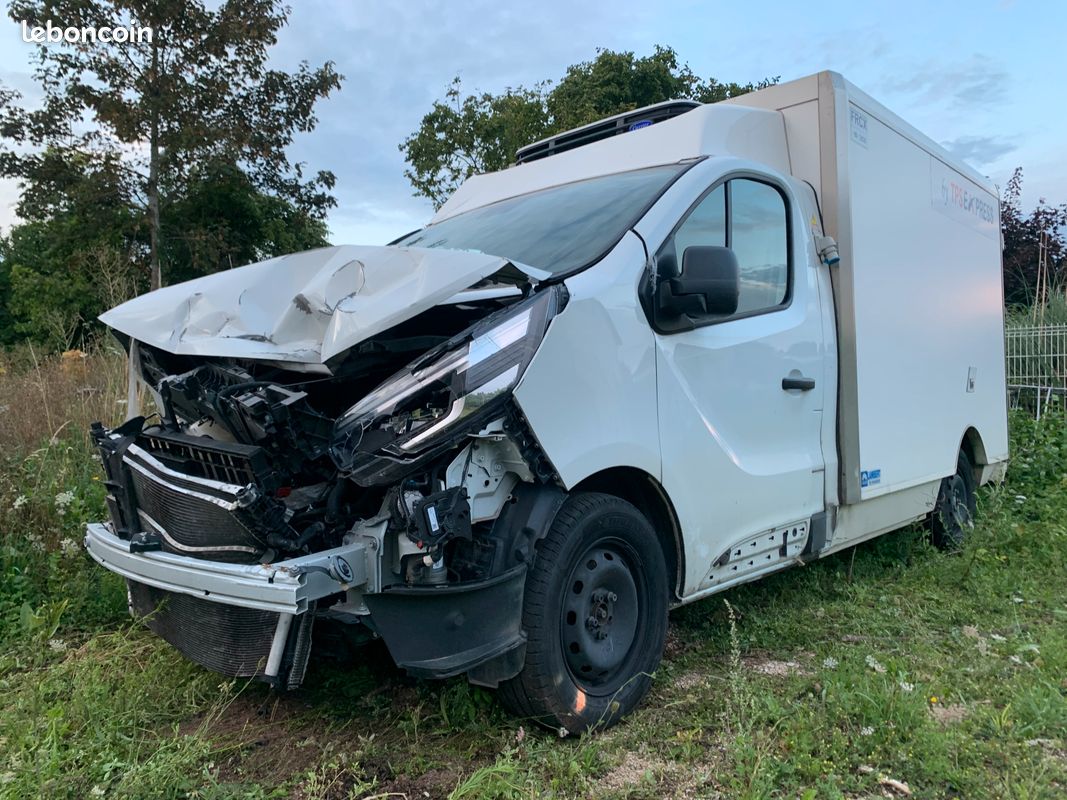 NISSAN Primastar IDEM RENAULT TRAFIC III 2.0 DCI 150 cv FRIGORIFIQUE AM 2022 Prix 4900 Euros Livraison possible (image 3)