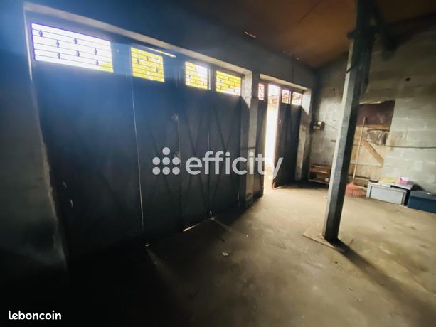 https://img.leboncoin.fr/api/v1/lbcpb1/images/89/11/d4/8911d487ed78e08e6269707dc67184441b2c952e.jpg?rule=ad-image
