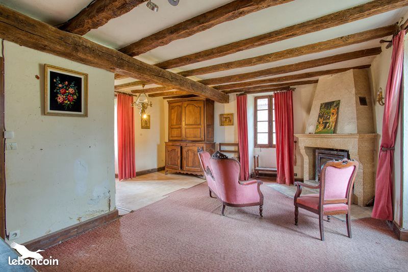 Maison 6 pièces 126 m² · à Reilhaguet · 126 m² · 171 000 €