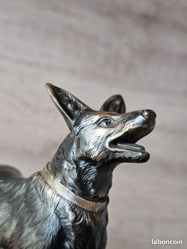 Statue Berger Allemand en Régule – Socle Bois (image 1)