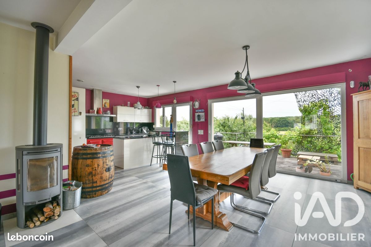 Maison 7 pièces 171 m² · à Bertrange · 171 m² · 490 000 €
