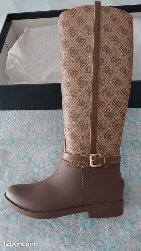 Sale Bottes Bottes De Pluie Femme Guess Botte De Pluie Guess Femme