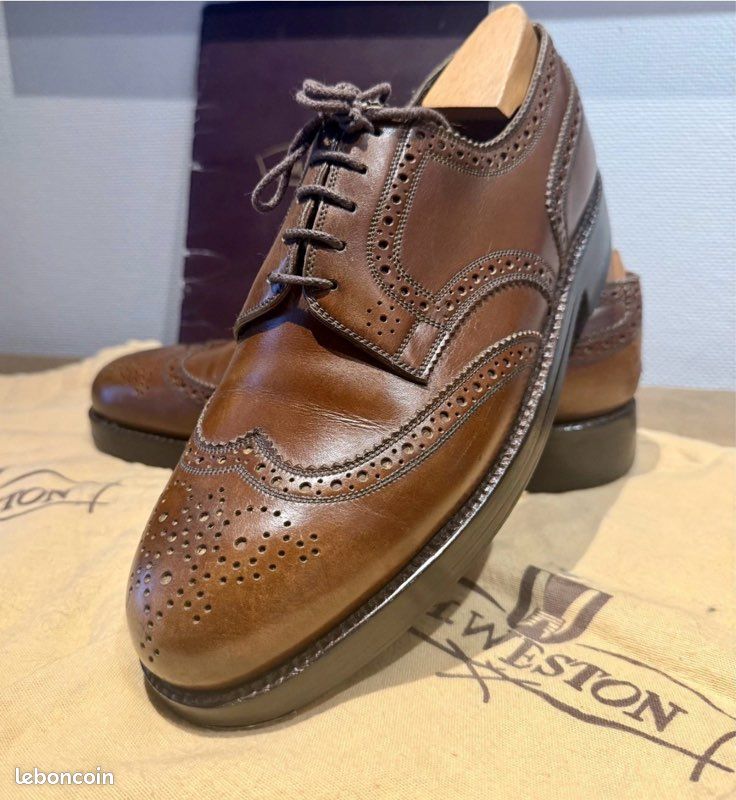 Chaussures jm weston modele triple semelle derby a bout fleuri en cuir marron taille 8 d 42 (image 2)