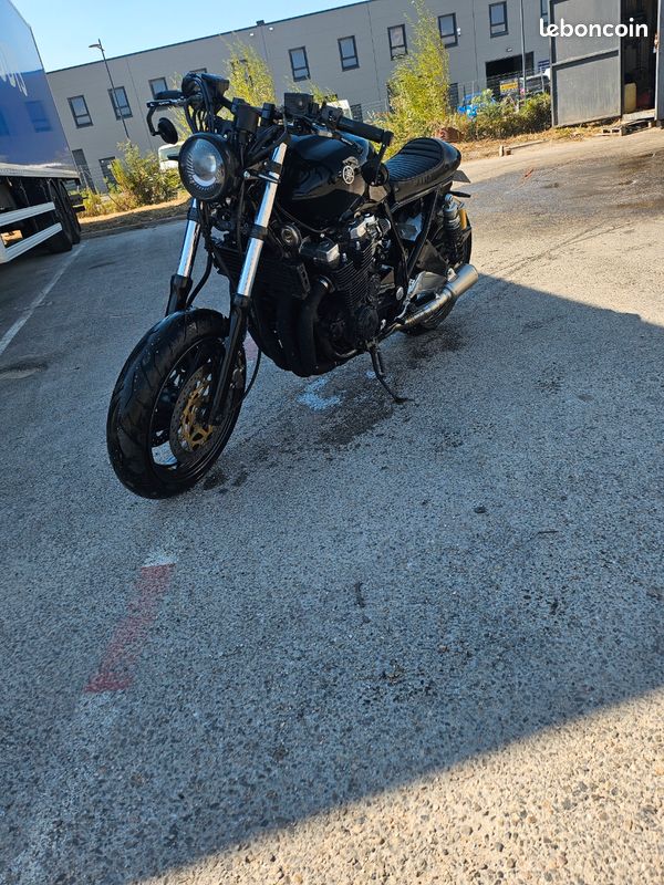 A vendredi yamaha 1200xjr (image 1)