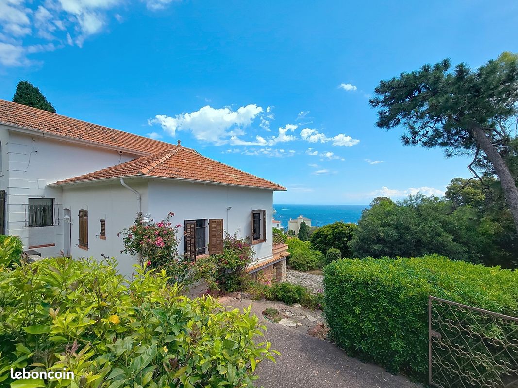 Maison à louer au mois à partir de Novembre (image 1)