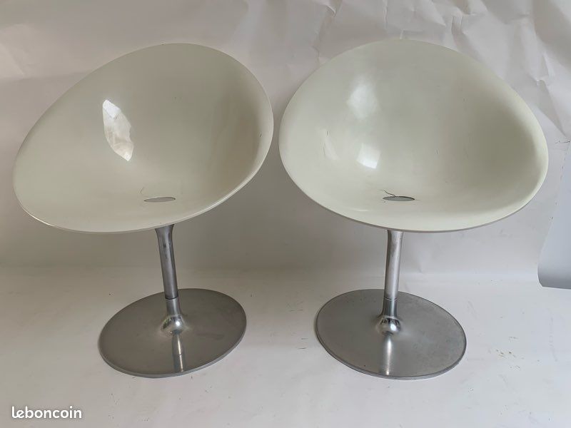 2 FAUTEUILS SALON DE COIFFURE STARCK à donner (image 1)
