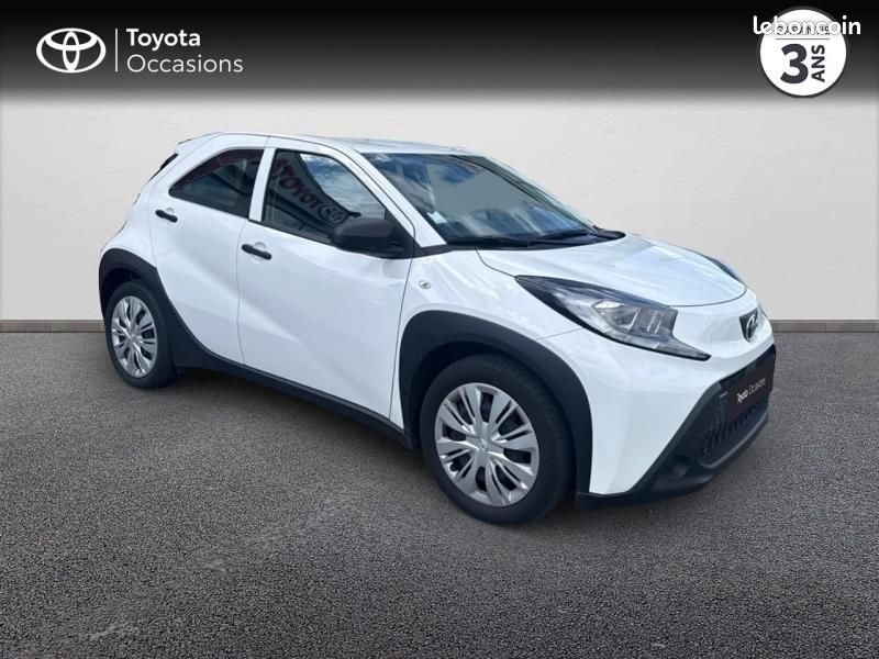Toyota Aygo X 1.0 VVT-i 72ch Active Business MY23 (image 19)