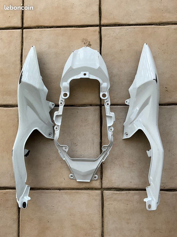 Coque arrière selle origine fibre de verre GSXR1000 K5-K6 SRT FAIRINGS