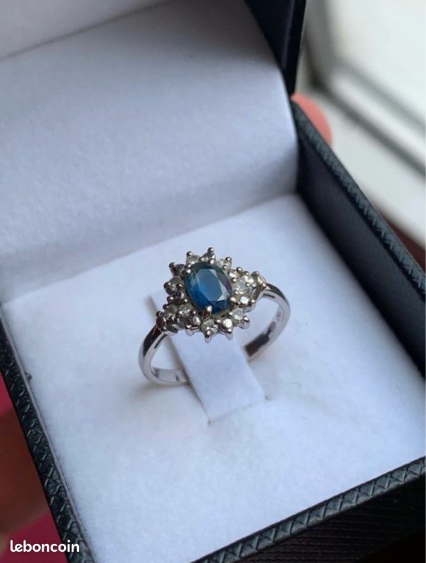 Solitaire - Bague de fiançailles Saphir + diamants (image 2)