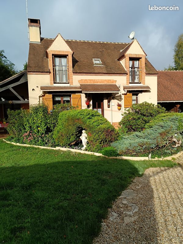 Maison 4 pièces 95 m² · à Château-Renard · 95 m² · 167 000 €