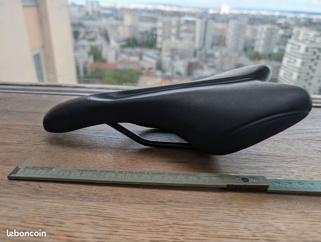 Selle Royal M/L jamais utilisée (image 1)