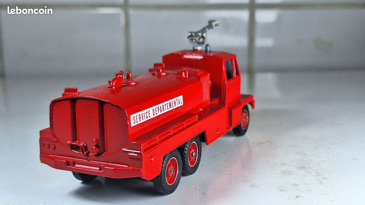 Lot De Miniatures Pompiers Solido - Échelle 1:43, Occasion