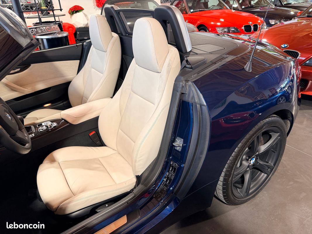 BMW Z4 23i sDrive 204cv "PACK M" Tiefsee-Blau Metallic / Sièges Sport Tout Cuir Nappa Blanc Ivoire 10/2010 82.000 km "EXCEPTIONNELLE" *LIVRAISON POSSIBLE (image 9)