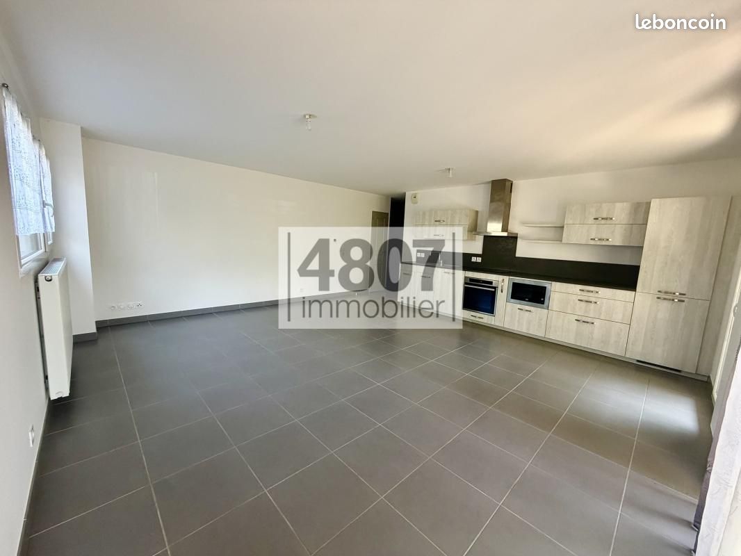 Appartement 4 pièces 92 m² · à Saint-Pierre-en-Faucigny · 92 m² · 360 000 €