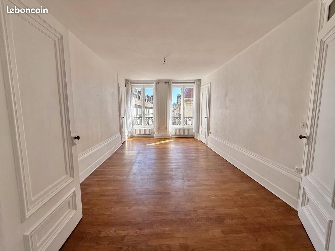 Appartement 4 pièces 113 m² · à Besançon · 113 m² · 1 175 €
