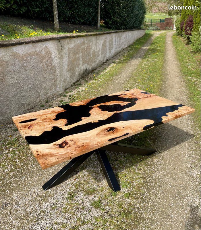 Réalisation table riviere mobilier bois résine epoxy (image 5)