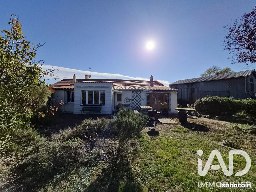 Maison 3 pièces 102 m² · à Genneton · 102 m² · 106 000 €