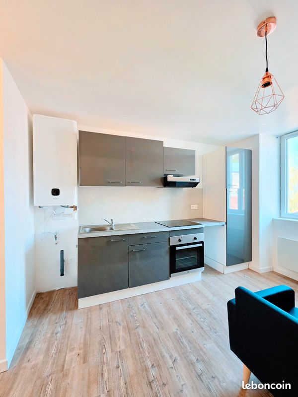 Appartement 2 pièces 26 m² · à Poligny · 26 m² · 470 €