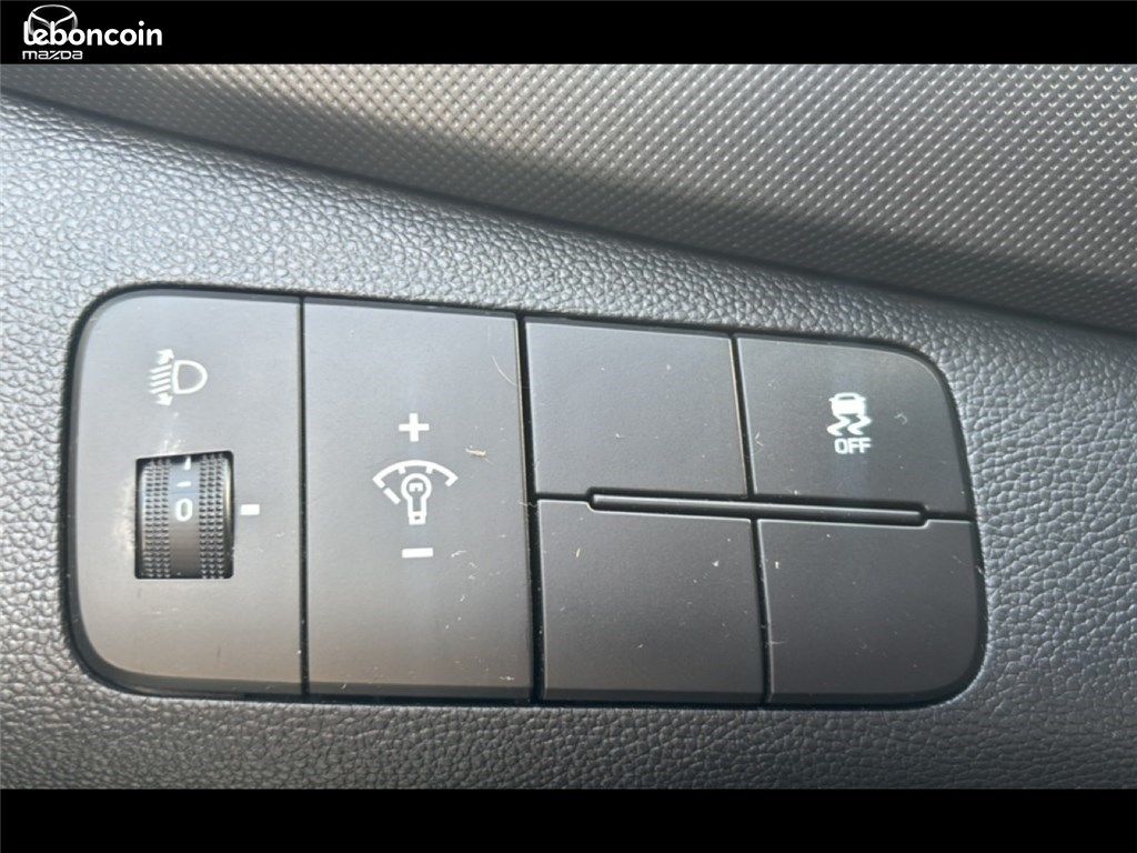 Hyundai i10 II 1.0 66 BVM5 Initia (image 12)