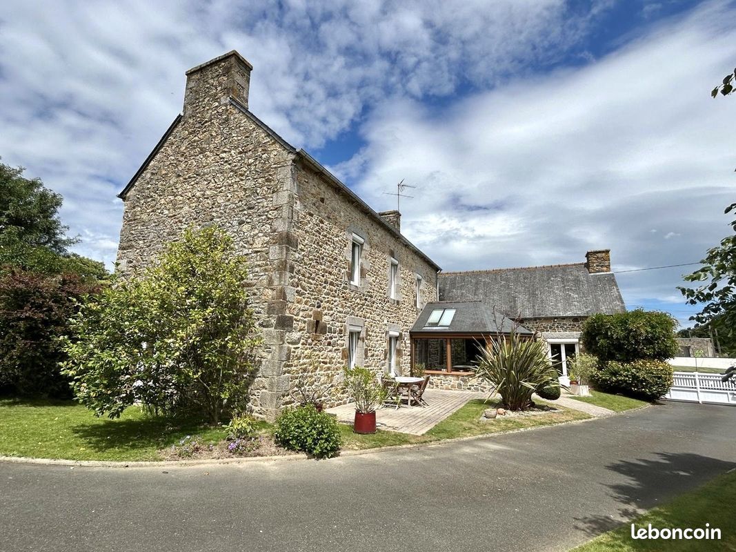 Maison 7 pièces 192 m² · à Plélo · 192 m² · 388 500 €