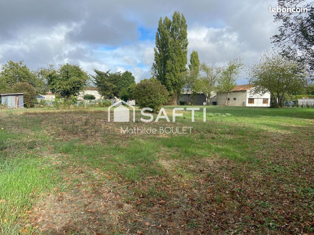 Terrain 688 m² · à Authon-Ébéon · 688 m² · 10 000 €
