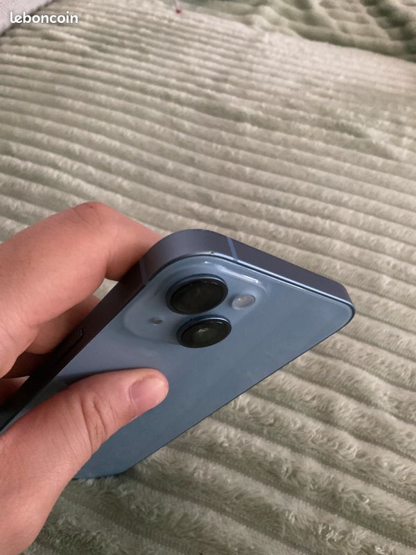 IPhone 14 (image 3)