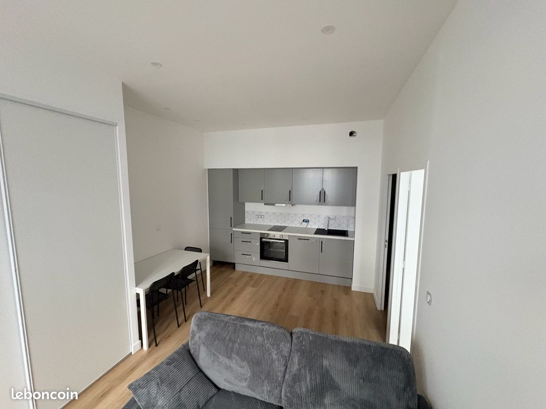 Appartement 2 pièces 34 m² · à Saint-Étienne · 34 m² · 560 €/mois