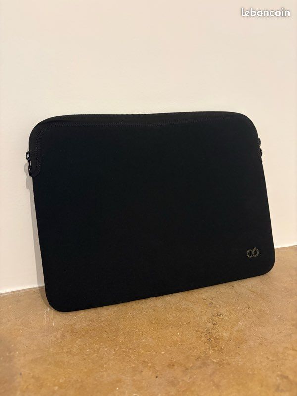 🟨 NEUF 🟨 Housse pour tablette ou petit ordi (image 1)