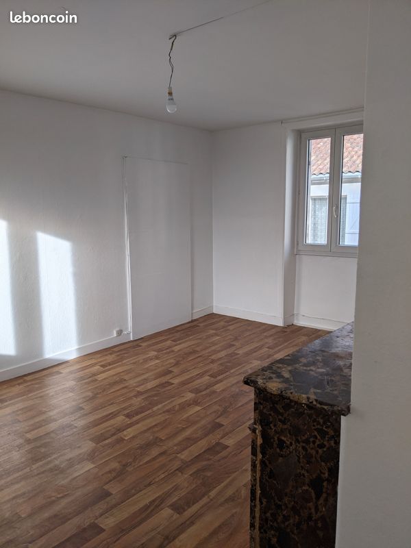 Maison 3 pièces 80 m² · à Thenon · 80 m² · 590 €/mois