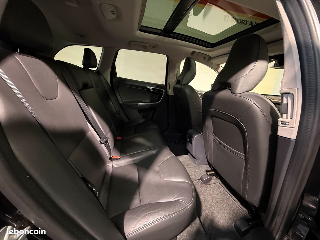 đđđŹđđšđđ€đđ đ Volvo XC60 D4 190cv luxe ( visio et livraison possible ) (image 5)