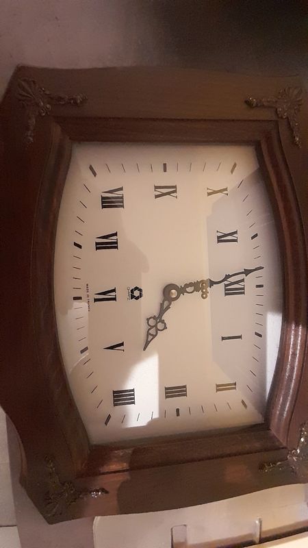 Horloge pendule de table mécanique Uti Mauthe avec carillon années 50