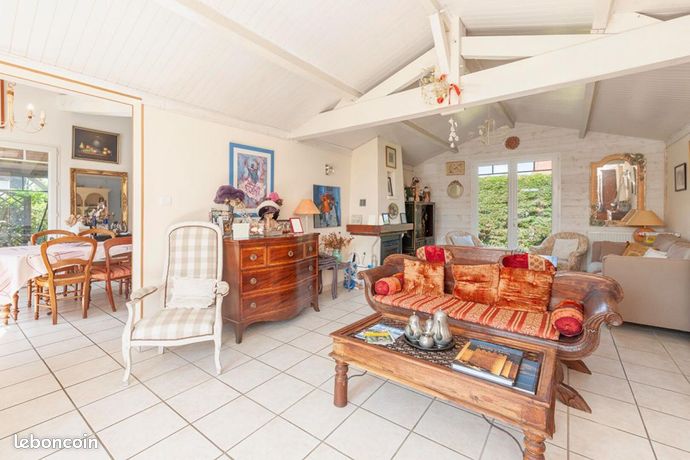 Maison 6 pièces 180 m²