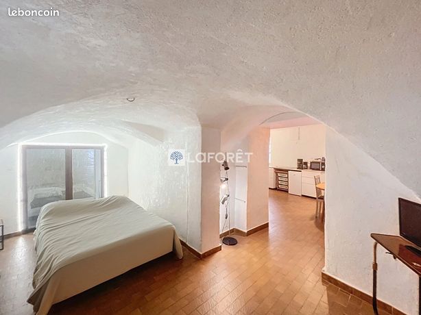 Studio 1 pièce 35 m²