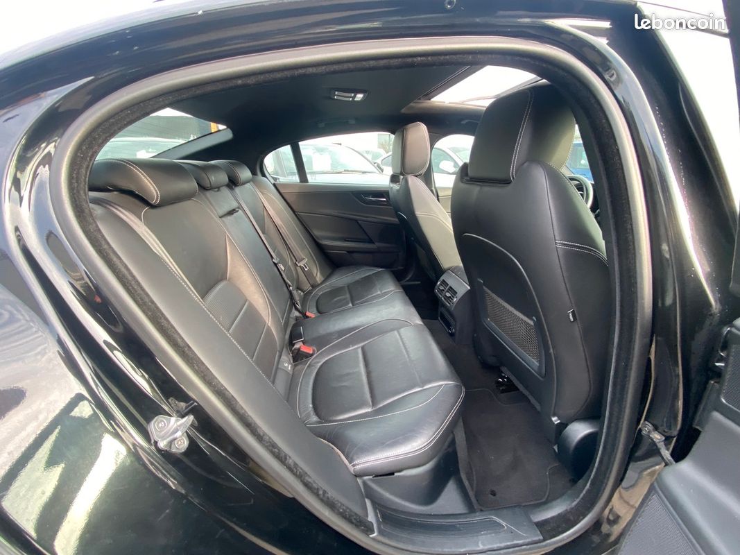 Jaguar XE 2.0d 180cv R SPORT BVA Garantie 1 AN TL AUTOMOBILES (image 17)