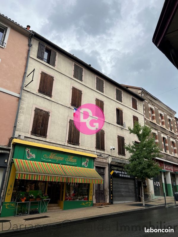 Immeuble 378 m² · à Decazeville · 378 m² · 165 850 €