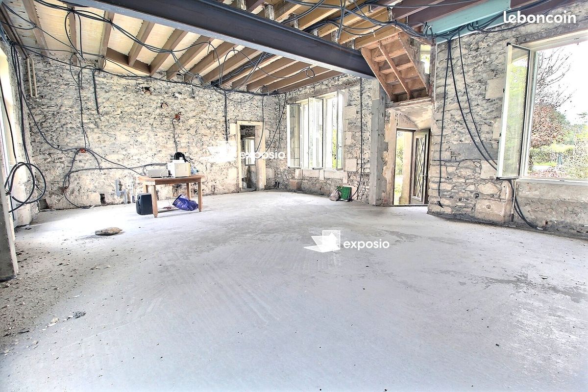 Maison 5 pièces 155 m² - Coulonges-sur-l'Autize 79160 (image principale 3)