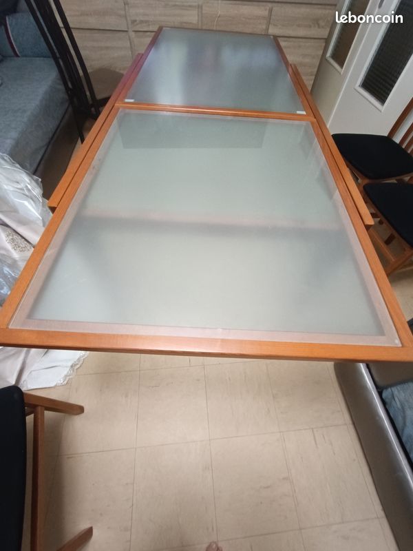 Vendre table avec rallonge et 6chaise (image 2)