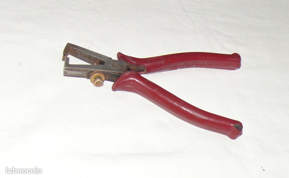 Pince à dénuder electricien (image 1)