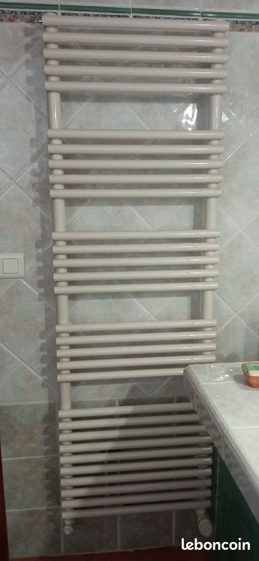 Radiateur a eau ACOVA sèche serviette (image 1)