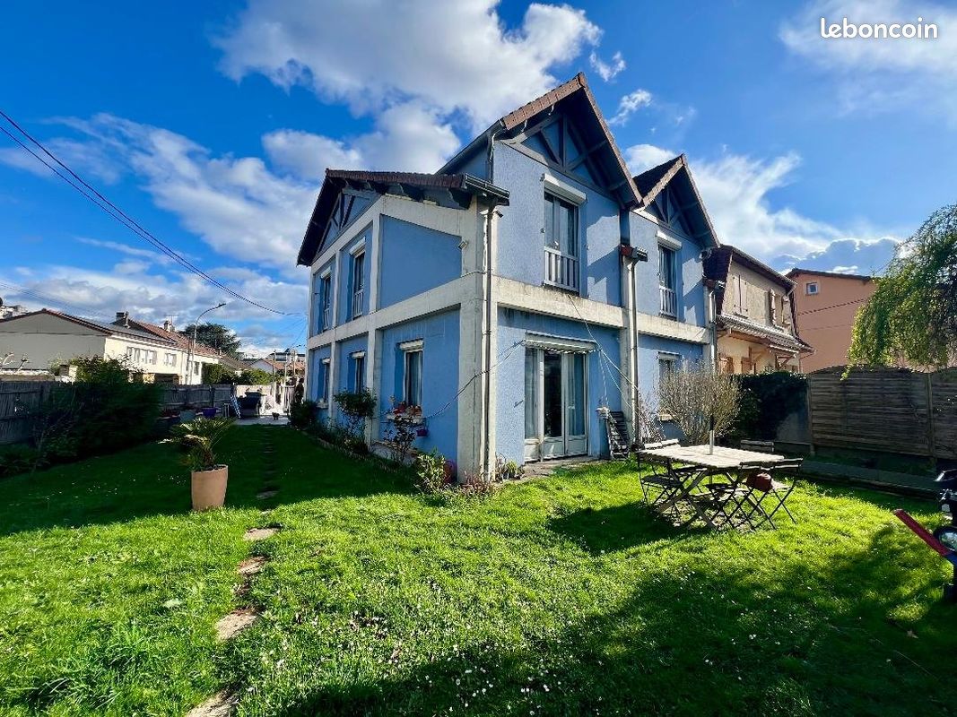 Maison 7 pièces 160 m² · à Le Blanc-Mesnil · 160 m² · 435 000 €