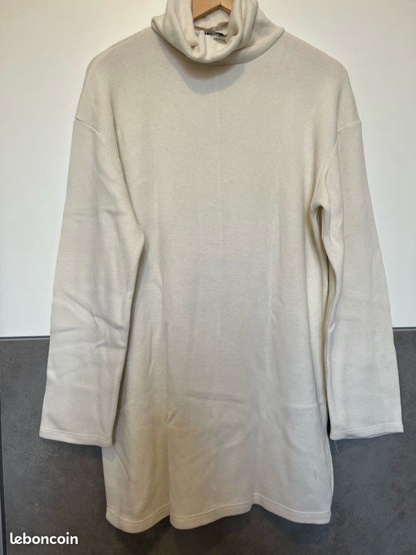 Robe courte en maille Zara Vêtements