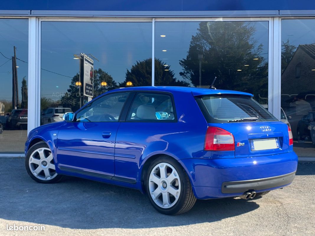 Audi S3 Quattro (8L1) 1.8 i Turbo 210cv / BLEU NOGARO / TOIT OUVRANT / SIÈGES EN CUIR RECARO / VOLANT ALCANTARA (image 3)