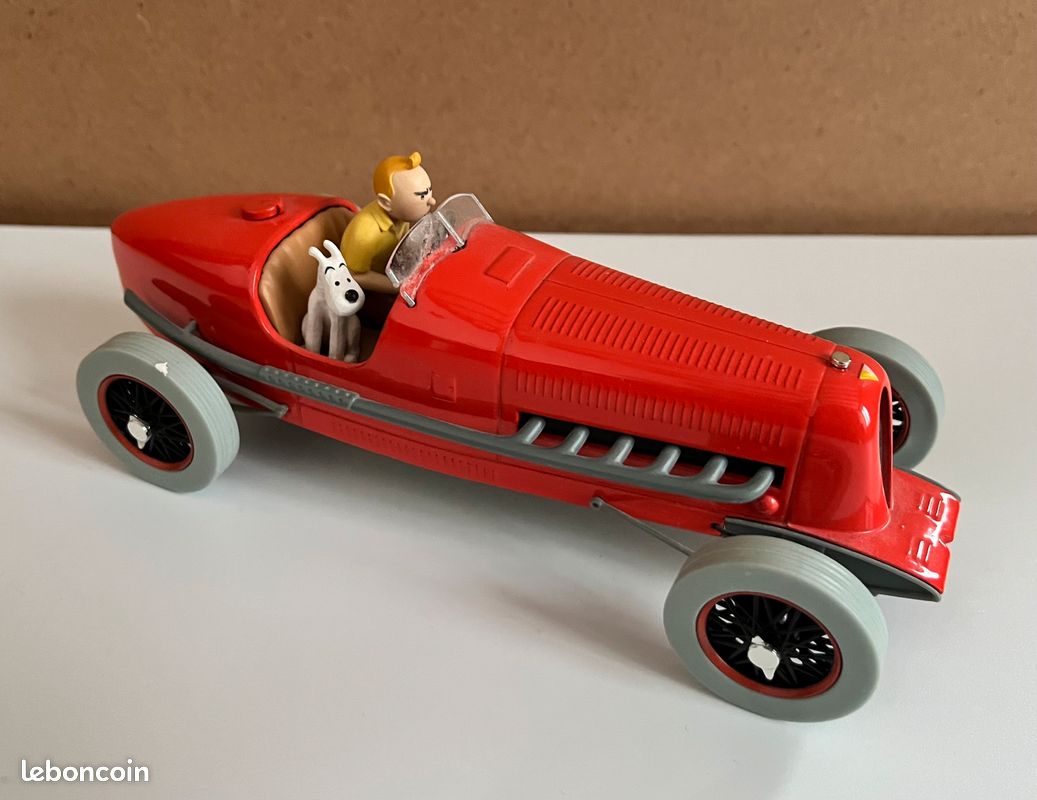 TINTIN en voiture - Modell - Le Bolide rouge - Moulinsart (Neu und