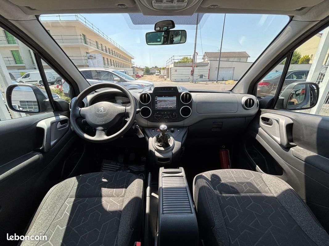 PEUGEOT PARTNER 1.6 BlueHDi 75ch Style (image 14)