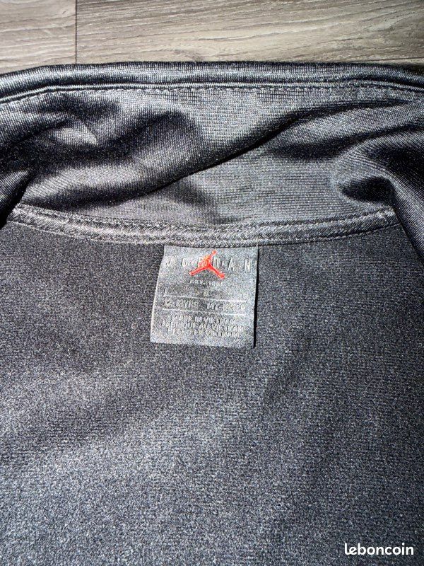 À Vendre Veste Survêtement Enfant Air Jordan (image 3)