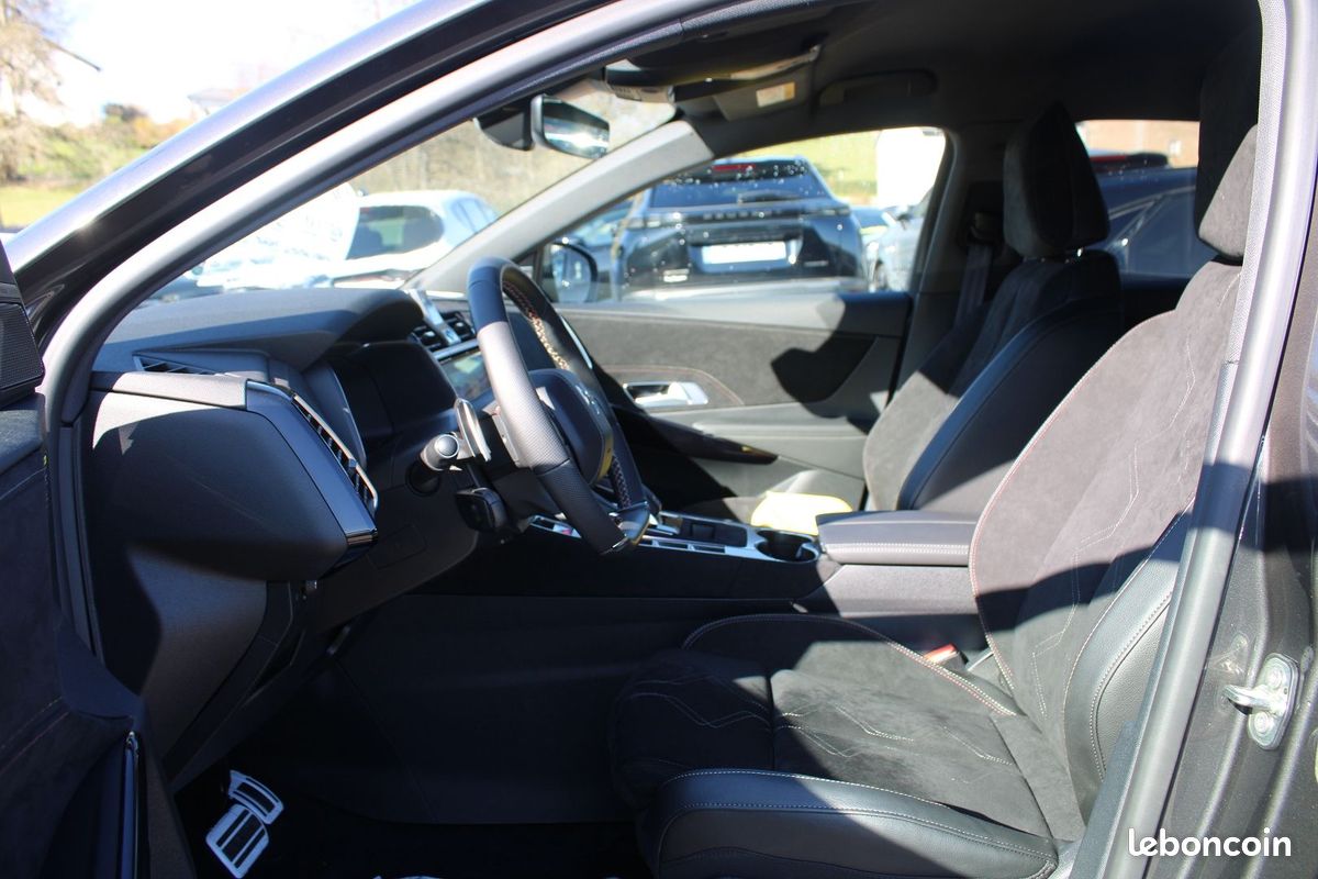 Ds DS 7 CROSSBACK II PALLAS DIESEL 130 EAT8 BOITE AUTO CAMÉRA 180 JANTES 19 GRAND GPS 3D FULL LEDS (image 10)
