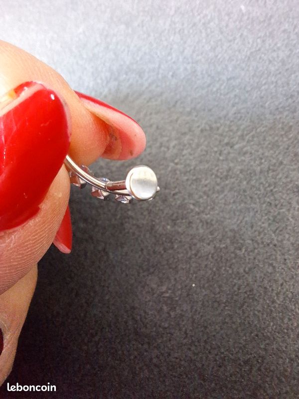 Piercing tragus (image 8)