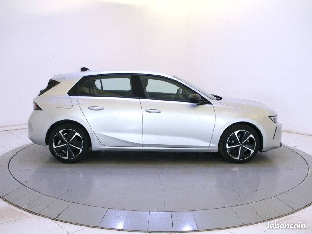 OPEL Astra 1.2 Turbo 110 ch BVM6 (image 4)