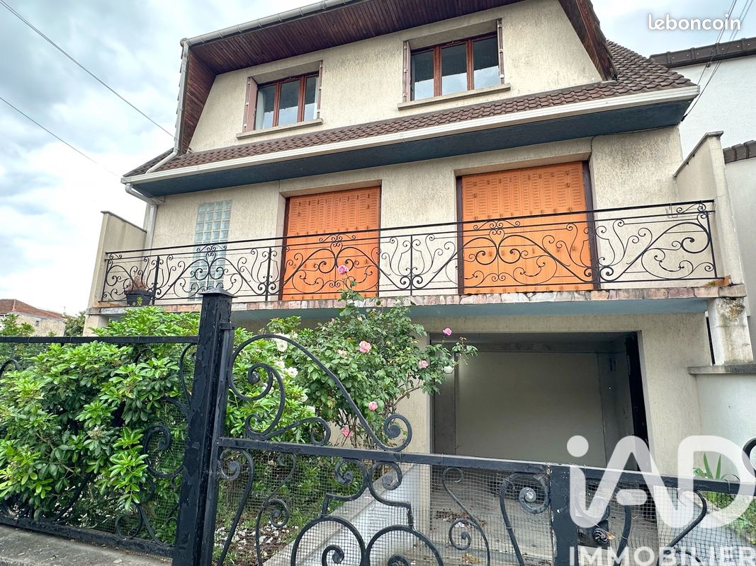 Local commercial 203 m² · à Drancy · 203 m² · 553 000 €